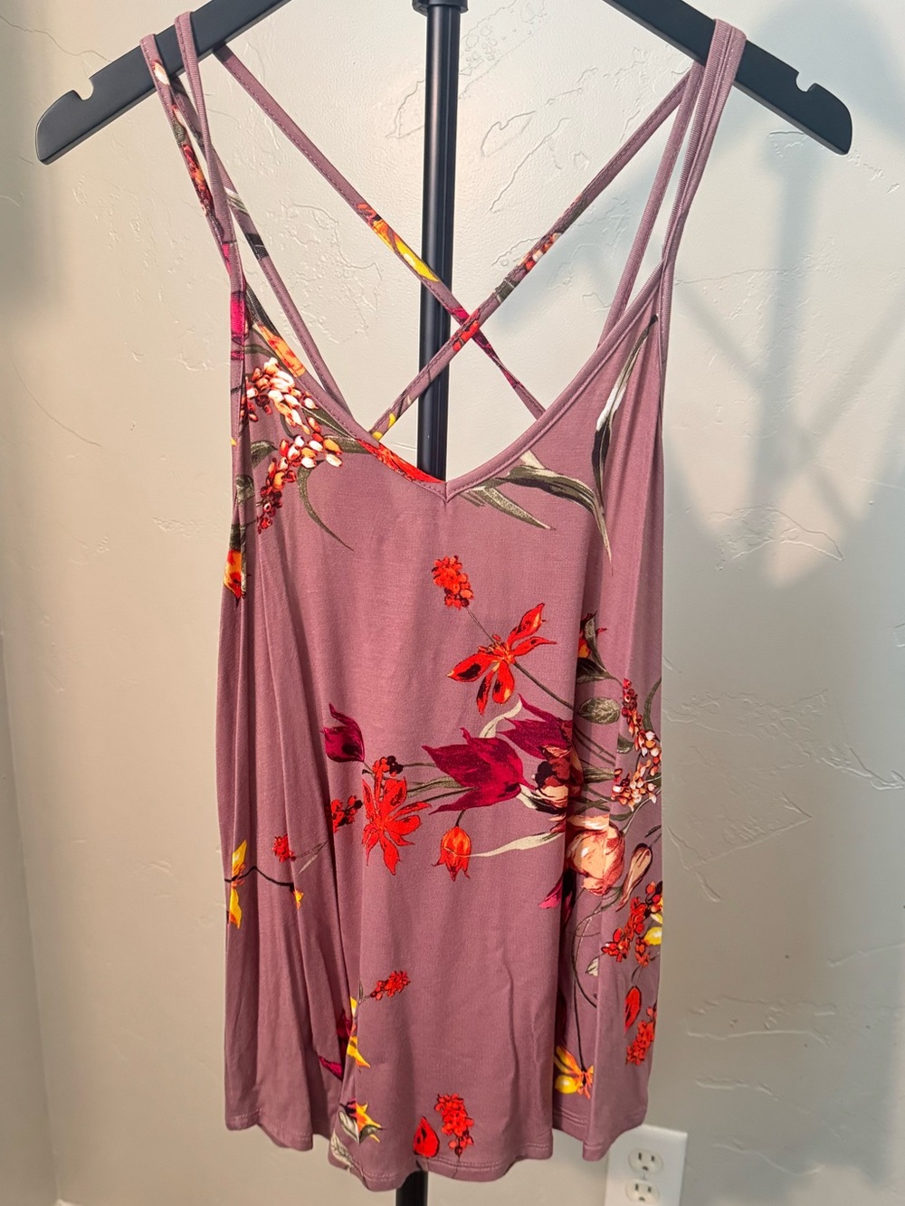 Papermoon Floral Strappy Back Tank Top Mauve Purple Size Medium NWT Condition